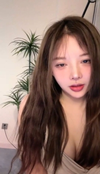 可愛美少女的身材真是可口