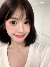 🌟#甜美少女   薇薇  159/44/21/C 清純甜美學生妹妹，身材也超正！