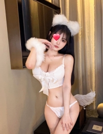 Lisa  168cm E奶  21歲  47kg  高顏值的模特 氣質這塊拿捏的死私的 水蛇腰 巨乳 蜜桃